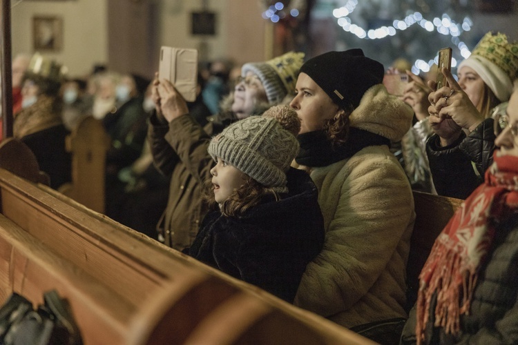 Rodzina "Sygnału Miłosierdzia" zagrała z dziećmi koncert kolęd