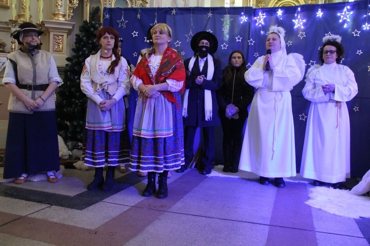 Radomyśl Wielki. Jasełka personelu Ochronki św. Józefa