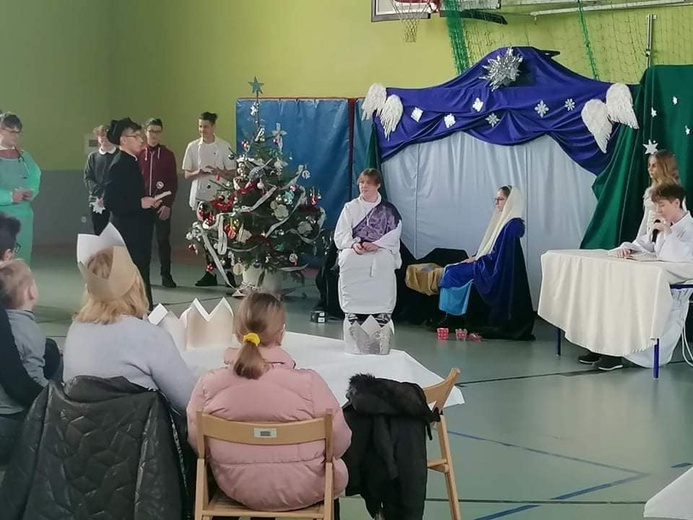 Orszak Trzech Króli 2022 w Starych Bogaczowicach