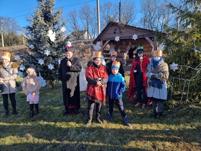 Już po raz szósty w parafii św. Jakuba Apostoła w Krosnowicach przygotowano pochód z królami.