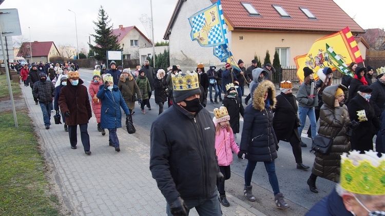 Orszak Trzech Króli 2022 w Brzegu Dolnym