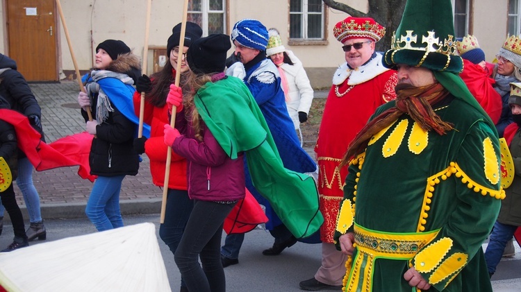 Orszak Trzech Króli 2022 w Brzegu Dolnym