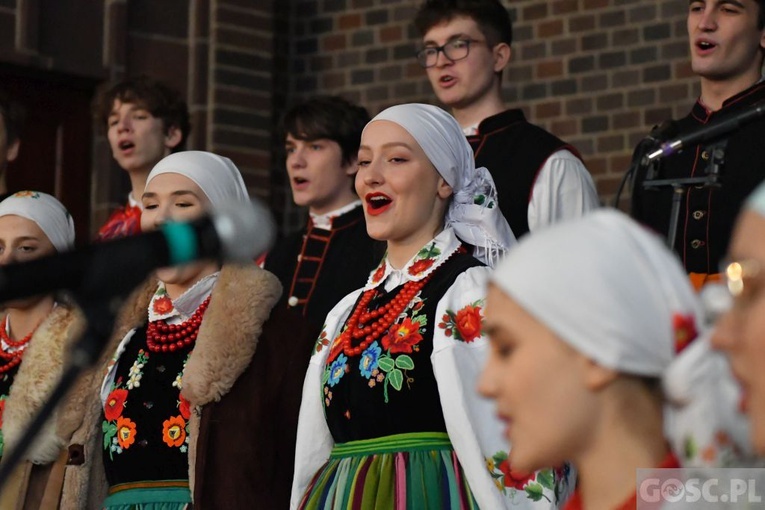 Kolędowanie z "Małymi Gorzowiakami"