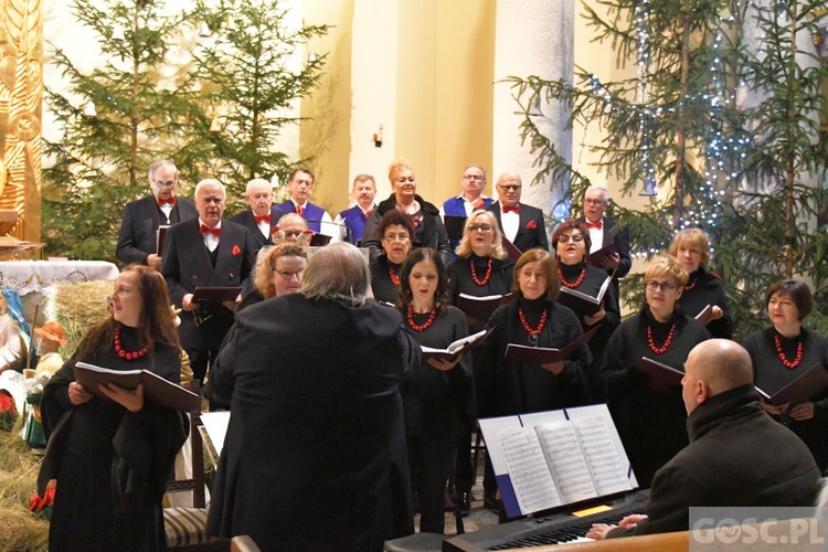 Kolędy i pastorałki u Zbawiciela