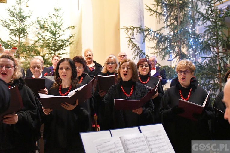 Kolędy i pastorałki u Zbawiciela