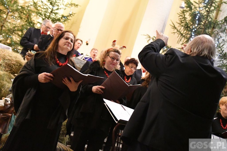 Kolędy i pastorałki u Zbawiciela