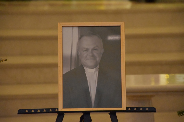Pożegnanie śp. ks. Rafała Saramy