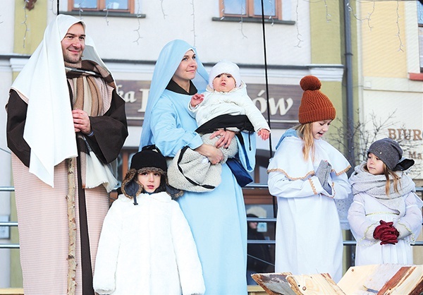 Na rynku czekała już Święta Rodzina.