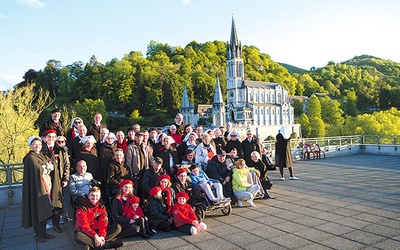 Podczas pielgrzymki chorych do Lourdes.