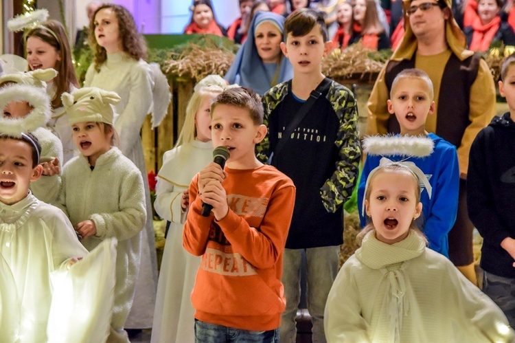 Rybnik-Niedobczyce. Jasełka w parafii NSPJ