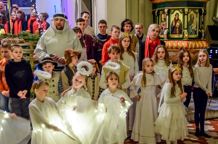 Rybnik-Niedobczyce. Jasełka w parafii NSPJ