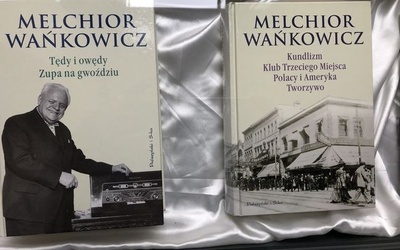Melchior Wańkowicz jest patoronem MBP w Stalowej Woli.
