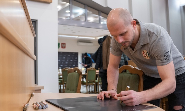 Jastrzębie-Zdrój. Kalendarz dla hospicjum. Sportowcy wzięli udział w nietypowej sesji