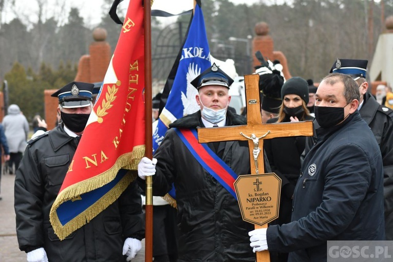 Pogrzeb ks. Bogdana Niparki