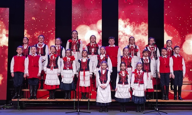 Będzin. Przesłuchania finalistów 28. Międzynarodowego Festiwalu Kolęd i Pastorałek