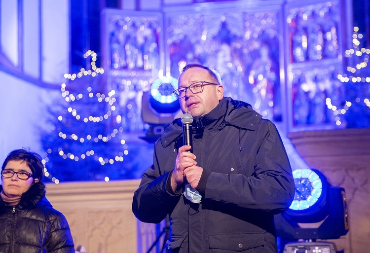 Magda Steczkowska dla Domu Samotnej Matki