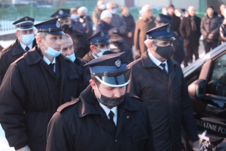 Ostatnie pożegnanie śp. ks. kan. Tadeusza Krzyżaka w Bystrej Krakowskiej