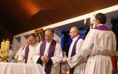 Ostatnie pożegnanie śp. ks. kan. Tadeusza Krzyżaka w Bystrej Krakowskiej