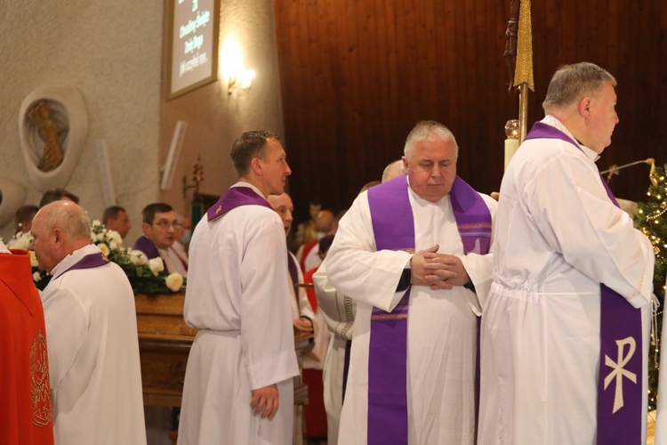 Ostatnie pożegnanie śp. ks. kan. Tadeusza Krzyżaka w Bystrej Krakowskiej