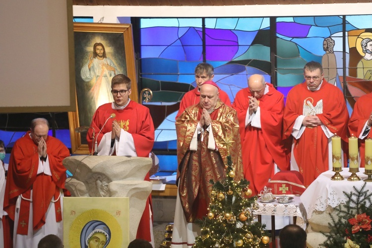 Ostatnie pożegnanie śp. ks. kan. Tadeusza Krzyżaka w Bystrej Krakowskiej