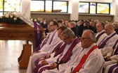 Ostatnie pożegnanie śp. ks. kan. Tadeusza Krzyżaka w Bystrej Krakowskiej