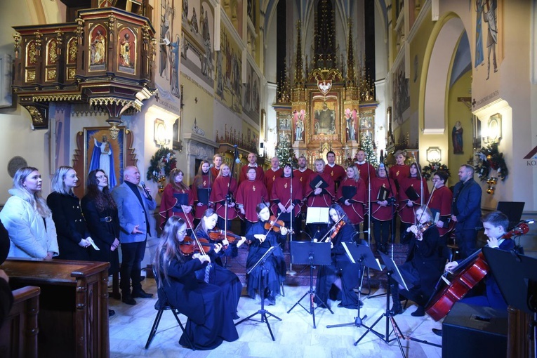 Koncert był okazją do zaprezentowania utalentowanych parafian.