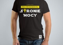 Koszulka z hasłem „Z górnej półki”