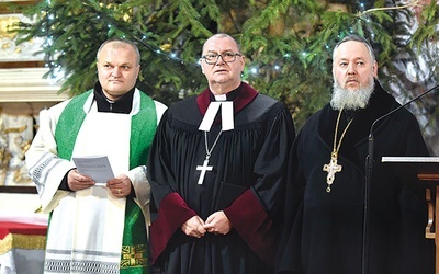 Ksiądz Jarosław Lipniak, ks. bp Waldemar Pytel oraz ks. Piotr Nikolski (od lewej) na pewno zgadzają się w jednym – Świdnica może służyć za wzór dialogu międzywyznaniowego.