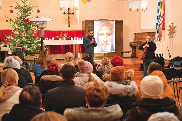 Spotkania odbywają się w poniedziałki o 18.30 w Sali Opackiej poaugustiańskiego klasztoru. Wciąż można dołączyć.