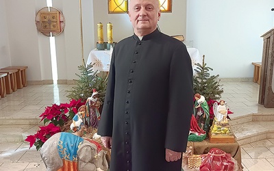 ▲	Ksiądz Jerzy Cieślicki jest tu rektorem od 2015 roku.