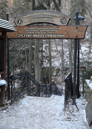 Sanktuarium Maryjne Górze Iglicznej w Sudetach