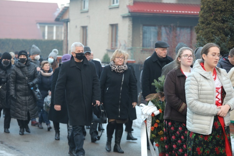 Ostatnie pożegnanie śp. ks. kan. Tadeusza Krzyżaka w Bielsku-Białej Hałcnowie