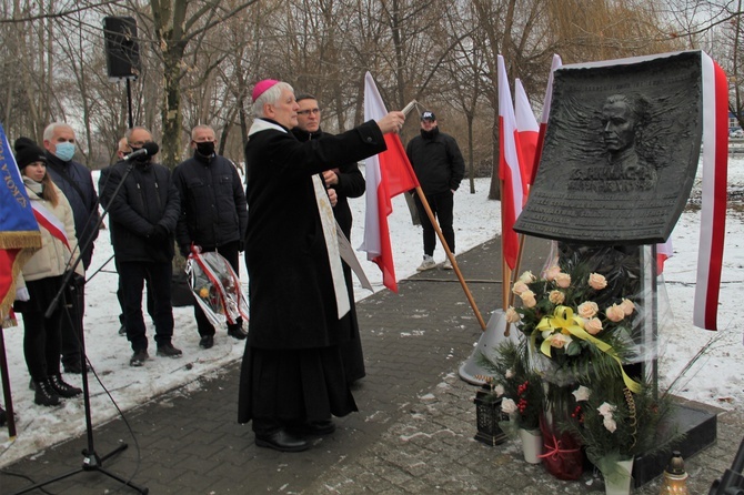 Odsłonięcie tablicy na Skwerze Ks. Jana Machy