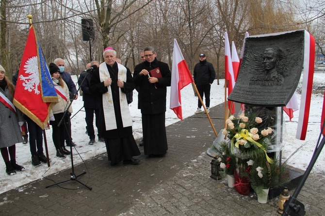 Odsłonięcie tablicy na Skwerze Ks. Jana Machy