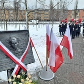 Odsłonięcie tablicy na Skwerze Ks. Jana Machy