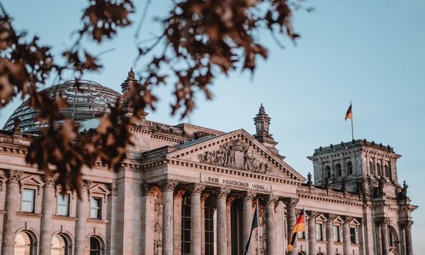 "Niemcy sprzedają broń na Bliski Wschód, ale odmawiają jej Ukrainie"