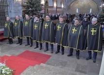 W szeregi rycerzy św. Jana Pawła II włączono ośmiu mężczyzn, w tym 7 z tumskiej parafii. 