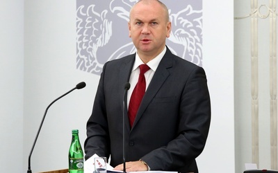 Były szef CBA zawiadomił prokuraturę ws. włamania na jego telefon komórkowy 