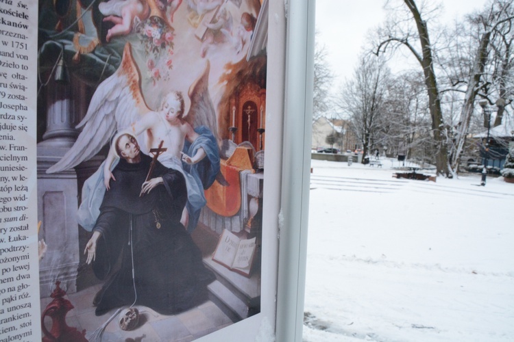 "Śląski Tiepolo" przed gmachem MBP w Opolu