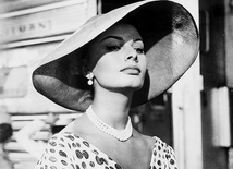 Sophia Loren, bohaterowie z kreskówek i Drupi - oryginalni kandydaci na prezydenta na kartach do głosowania we Włoszech