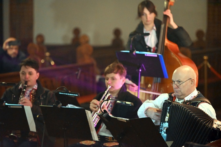 Koncert kolęd "by odtajało serce" w Wałbrzychu