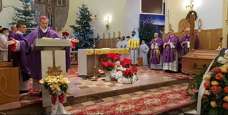 Żabno. Pogrzeb śp. ks. Waldka Sosnowskiego