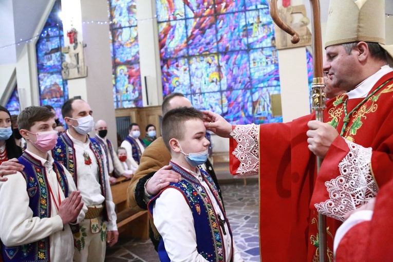 Sromowce Niżne. Bierzmowanie i poświęcenie organów