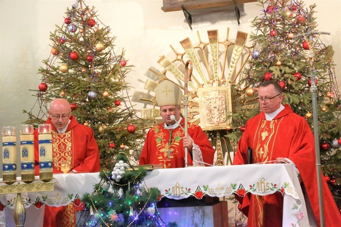 Sromowce Niżne. Bierzmowanie i poświęcenie organów