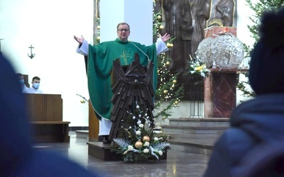 Biblia jest kluczem do poznania Boga i samego siebie - przekonywał ks. Wojciech Węgrzyniak.