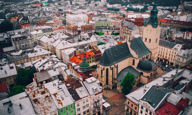 Nuncjusz na Ukrainie: Ukraińcy wiedzą, że w chwili zagrożenia nie są sami