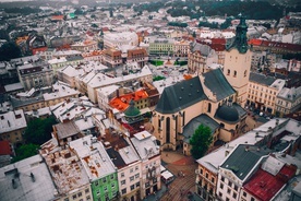 Nuncjusz na Ukrainie: Ukraińcy wiedzą, że w chwili zagrożenia nie są sami