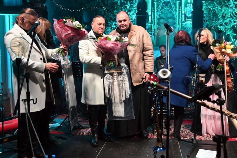 Kolędowanie Golec uOrkiestry w Osieku