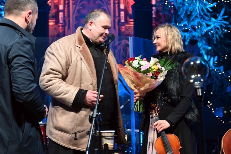 Kolędowanie Golec uOrkiestry w Osieku