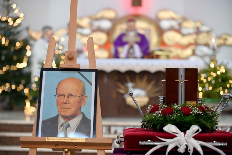 Wałbrzych. Pogrzeb Stefana Zięby